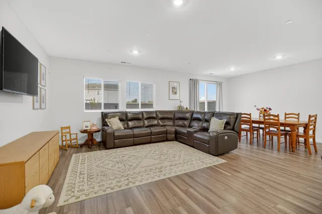 $489,000 | 2036 Bacall Court, Olivehurst, CA 95961