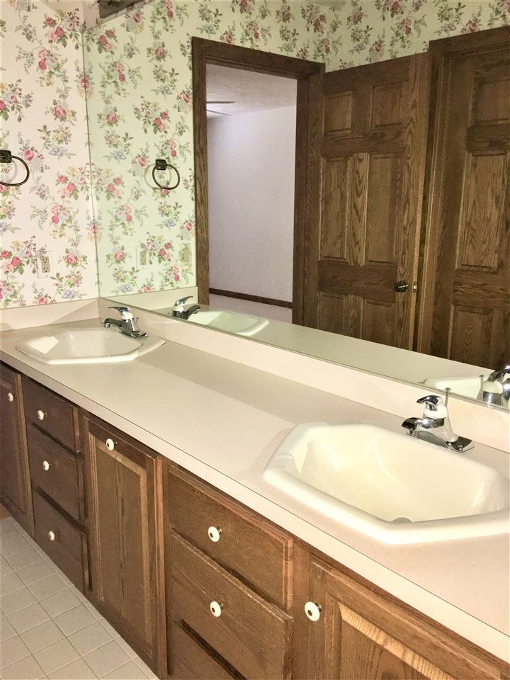 272 Port Mission Road Traverse City, MI 49686 - Photo 17 of 24 1842641-18.JPG