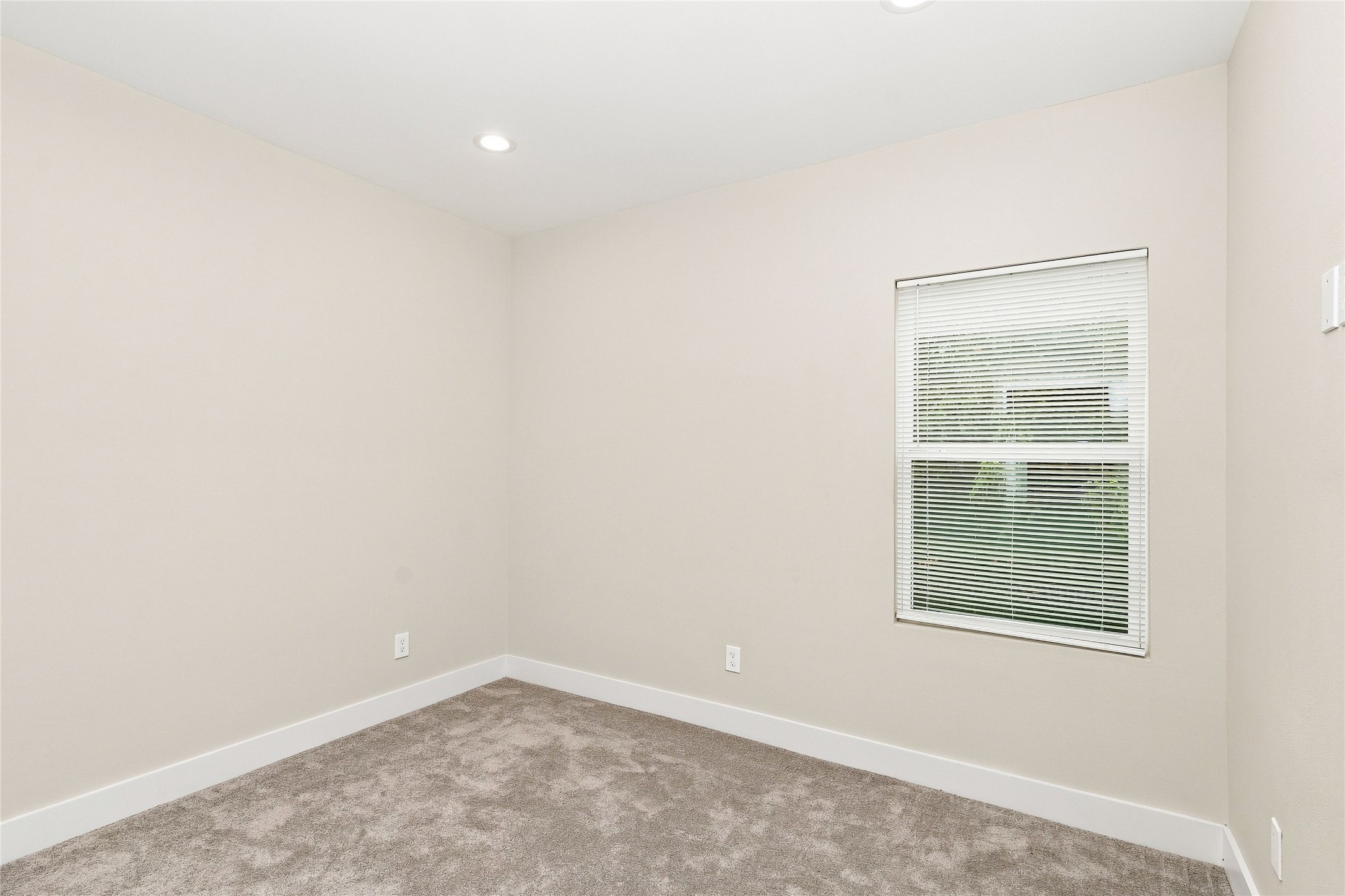 8316 Curry Road, Unit A Houston, TX 77093 - Photo 10 of 15 Gallery Image 10