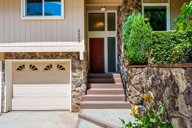 $675,000 | 2285 Indian Rock Lane, Auburn, CA 95603