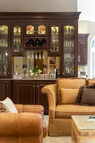 $1,175,000 | 13 Chatsworth Place, Farmington, CT 06032