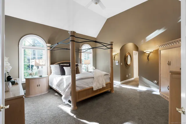 $1,175,000 | 13 Chatsworth Place, Farmington, CT 06032