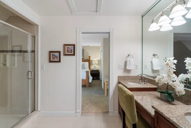 $1,175,000 | 13 Chatsworth Place, Farmington, CT 06032