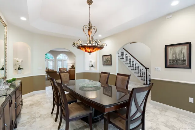 $1,175,000 | 13 Chatsworth Place, Farmington, CT 06032