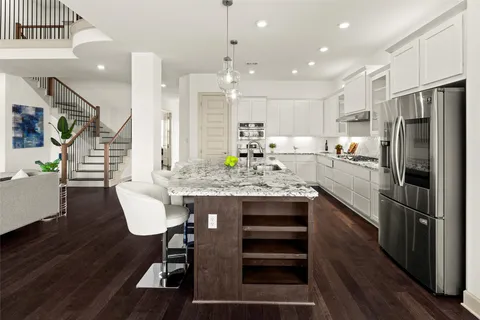 $825,000 | 121 Starfire Drive, Dripping Springs, TX 78620