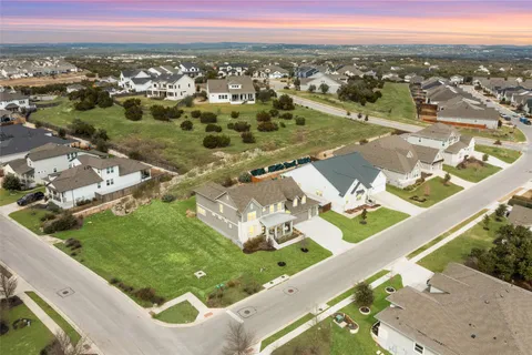 $825,000 | 121 Starfire Drive, Dripping Springs, TX 78620