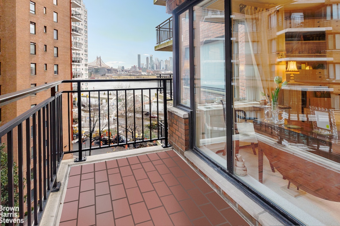 60 Sutton Place South, Unit 7FS Manhattan, NY 10022 - Photo 3 of 16