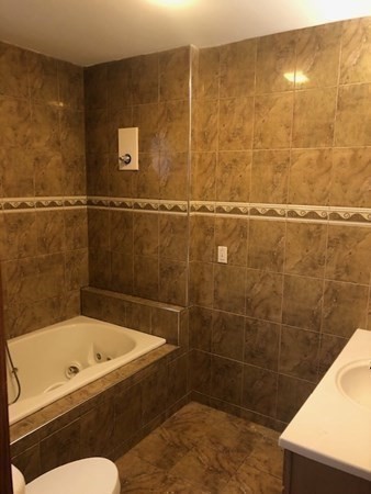 811 Piper Road West Springfield, MA 01089 - Photo 23 of 32