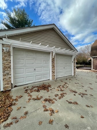 811 Piper Road West Springfield, MA 01089 - Photo 32 of 32