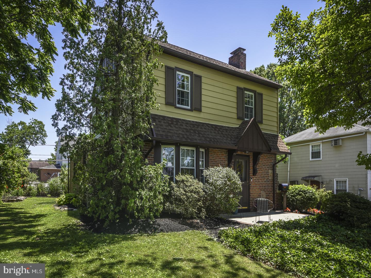 124 Twining Road Oreland, PA 19075 - Photo 1 of 38 Gallery Image 1