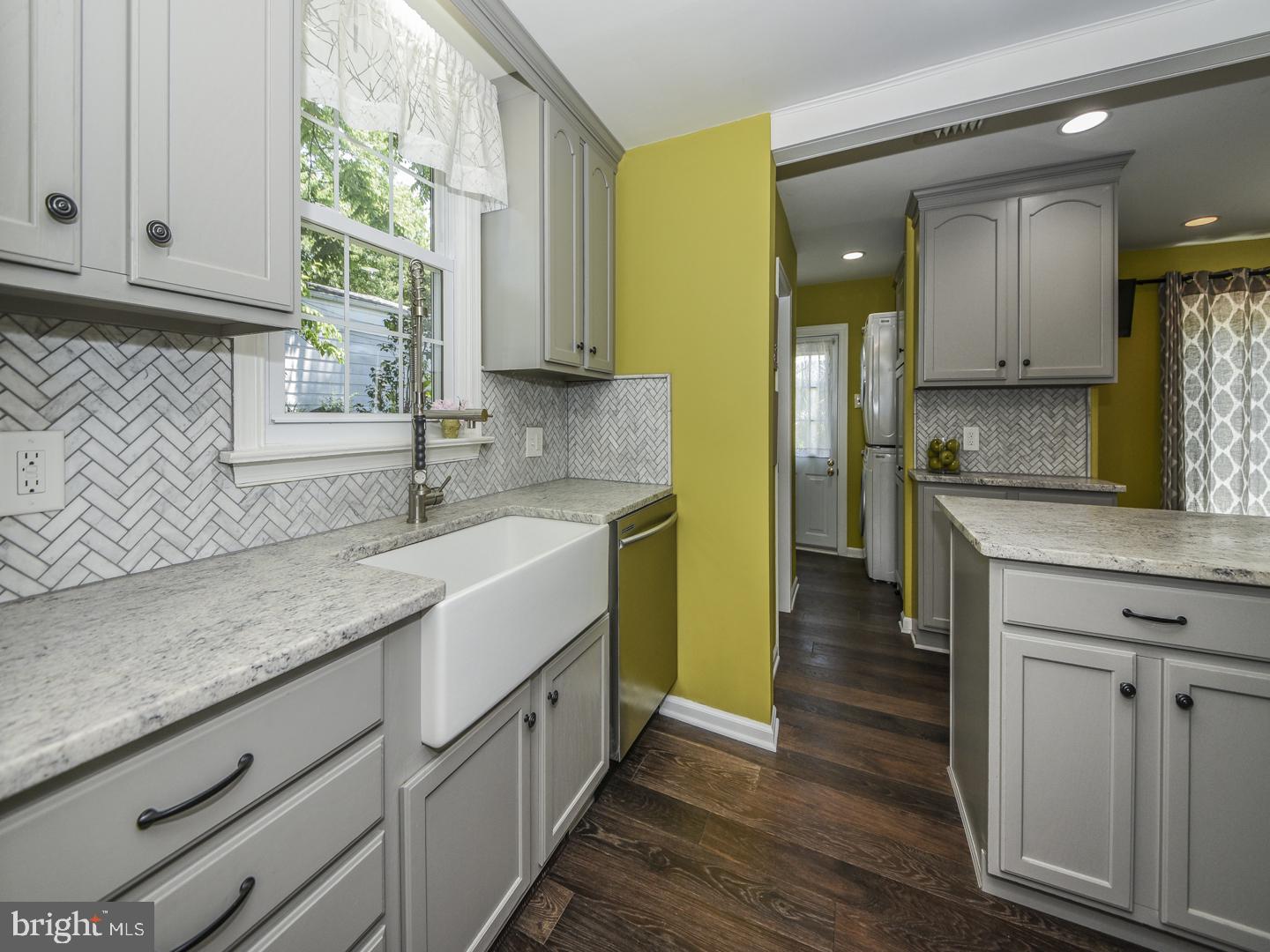 124 Twining Road Oreland, PA 19075 - Photo 12 of 38 Gallery Image 12