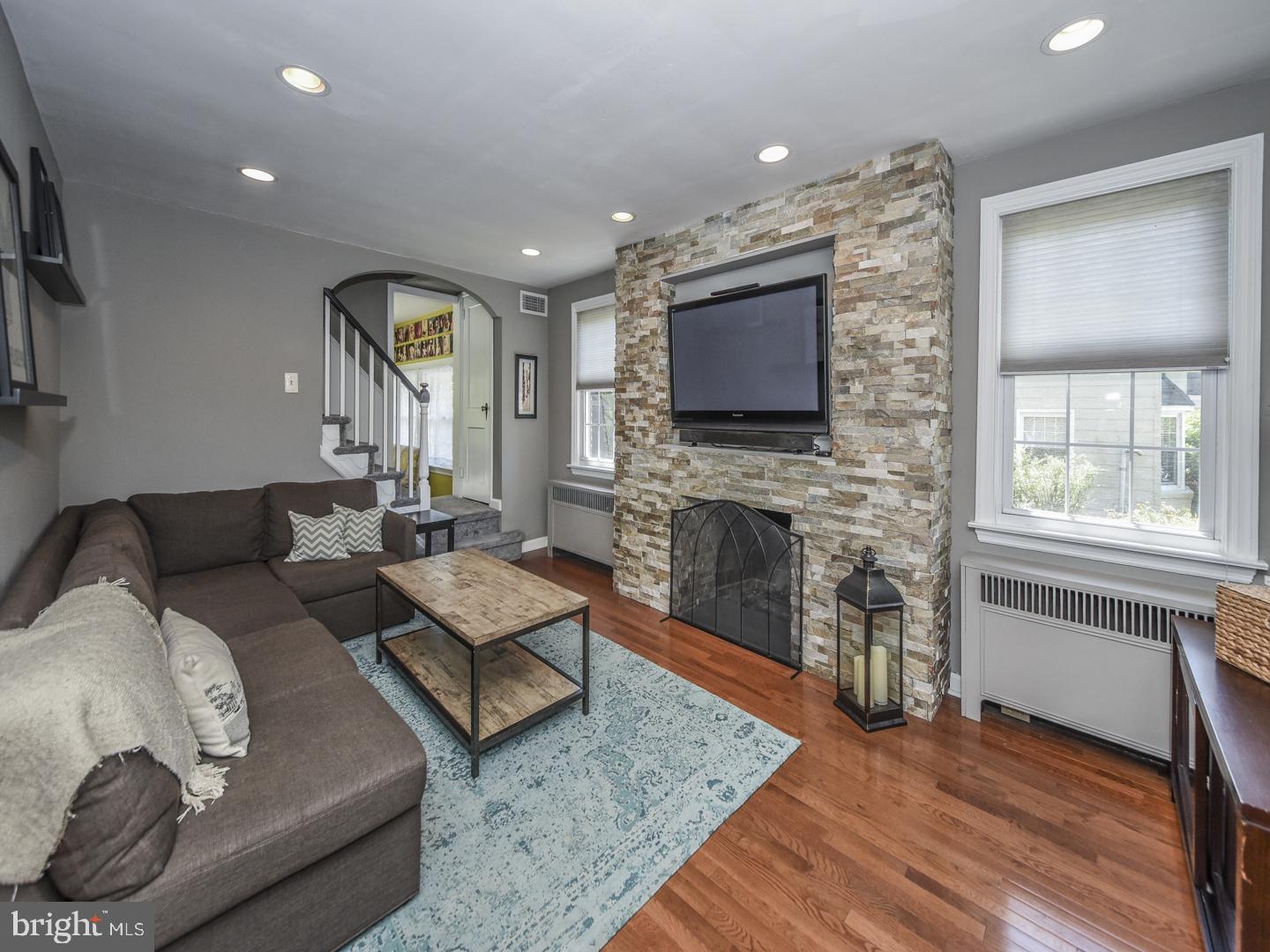 124 Twining Road Oreland, PA 19075 - Photo 6 of 38 Gallery Image 6