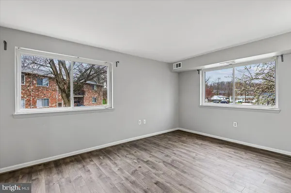 $249,000 | 203 Victor Parkway, Unit H, Annapolis, MD 21403