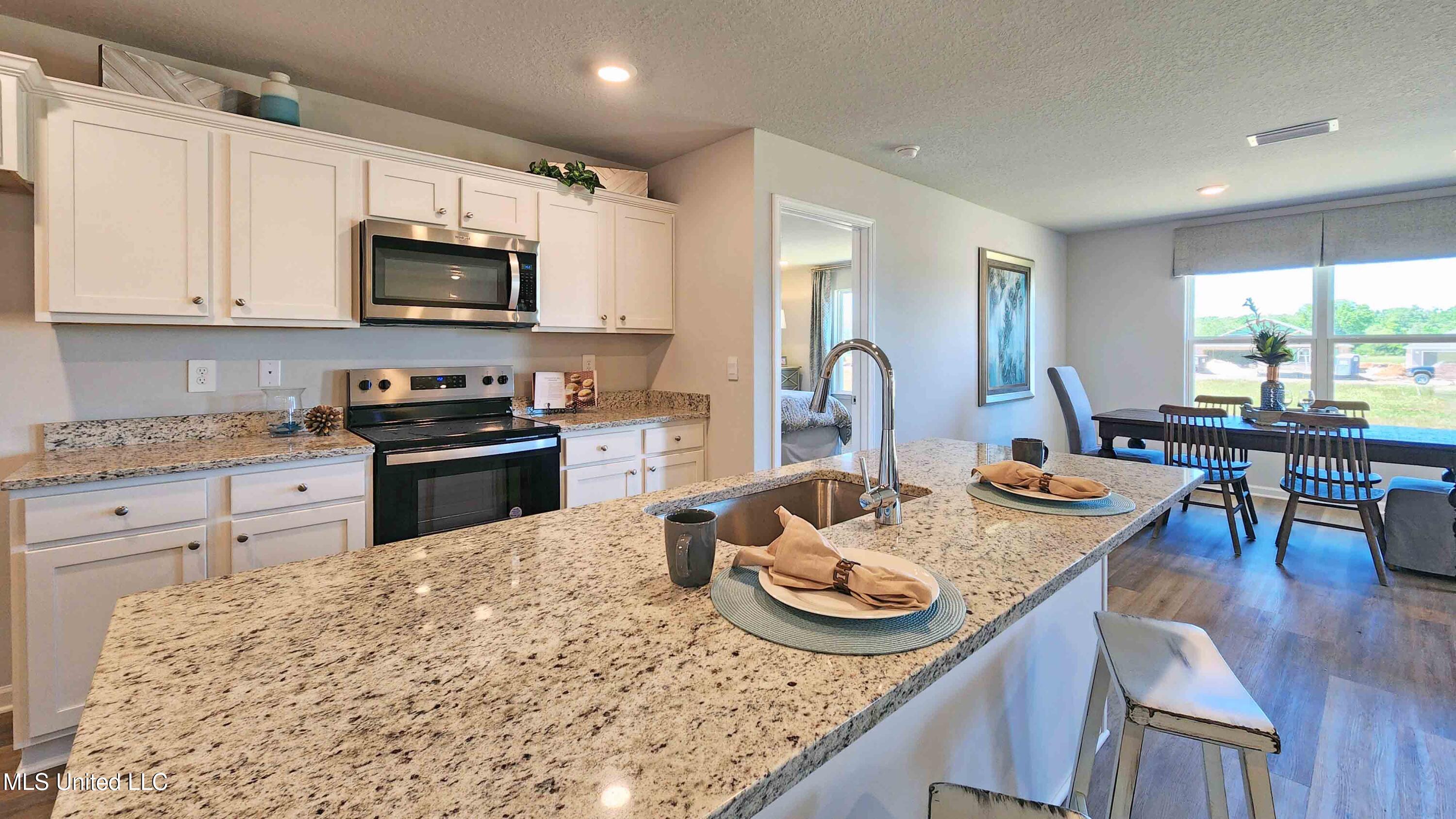 13412 Inman Court Gulfport, MS 39503 - Photo 4 of 25 03aKitchenisland