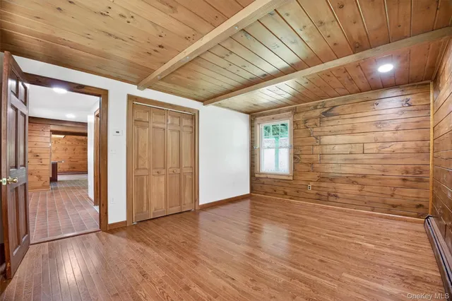 $474,000 | 321 Spadola Lane, Pine Bush, NY 12566