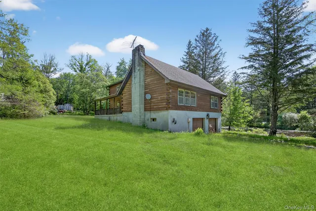 $474,000 | 321 Spadola Lane, Pine Bush, NY 12566