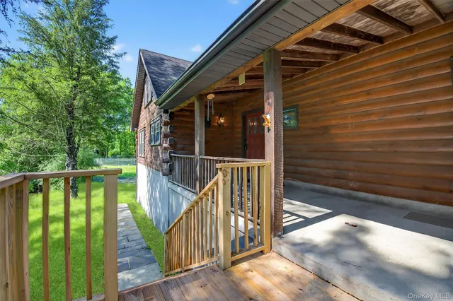 $474,000 | 321 Spadola Lane, Pine Bush, NY 12566