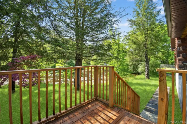 $474,000 | 321 Spadola Lane, Pine Bush, NY 12566