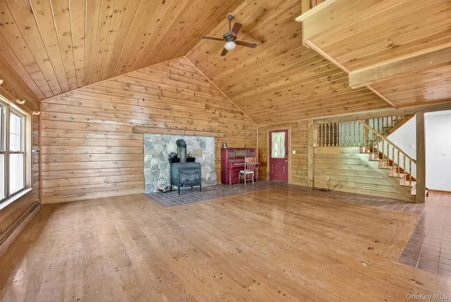 $474,000 | 321 Spadola Lane, Pine Bush, NY 12566