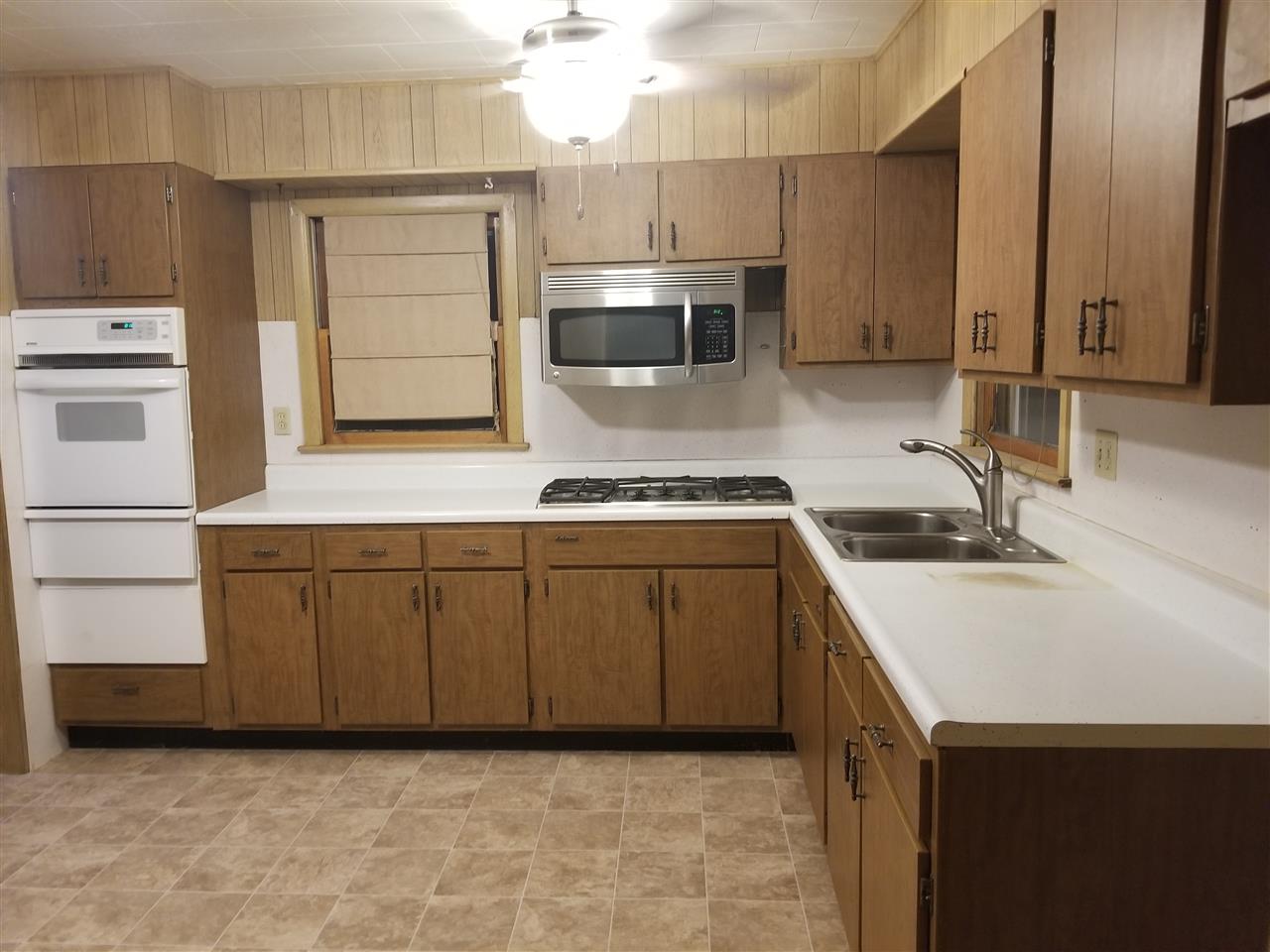 337 North Lincoln Avenue Springfield, IL 62702 - Photo 7 of 18