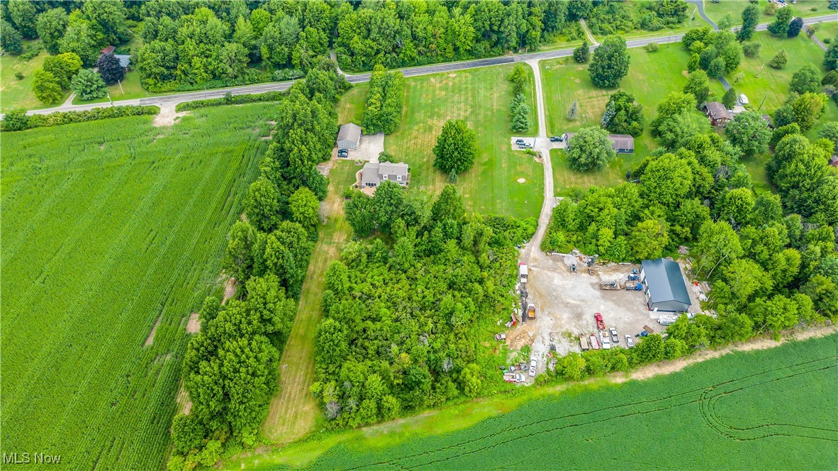 52925 North Ridge Road Vermilion, OH 44089 - Photo 14 of 50