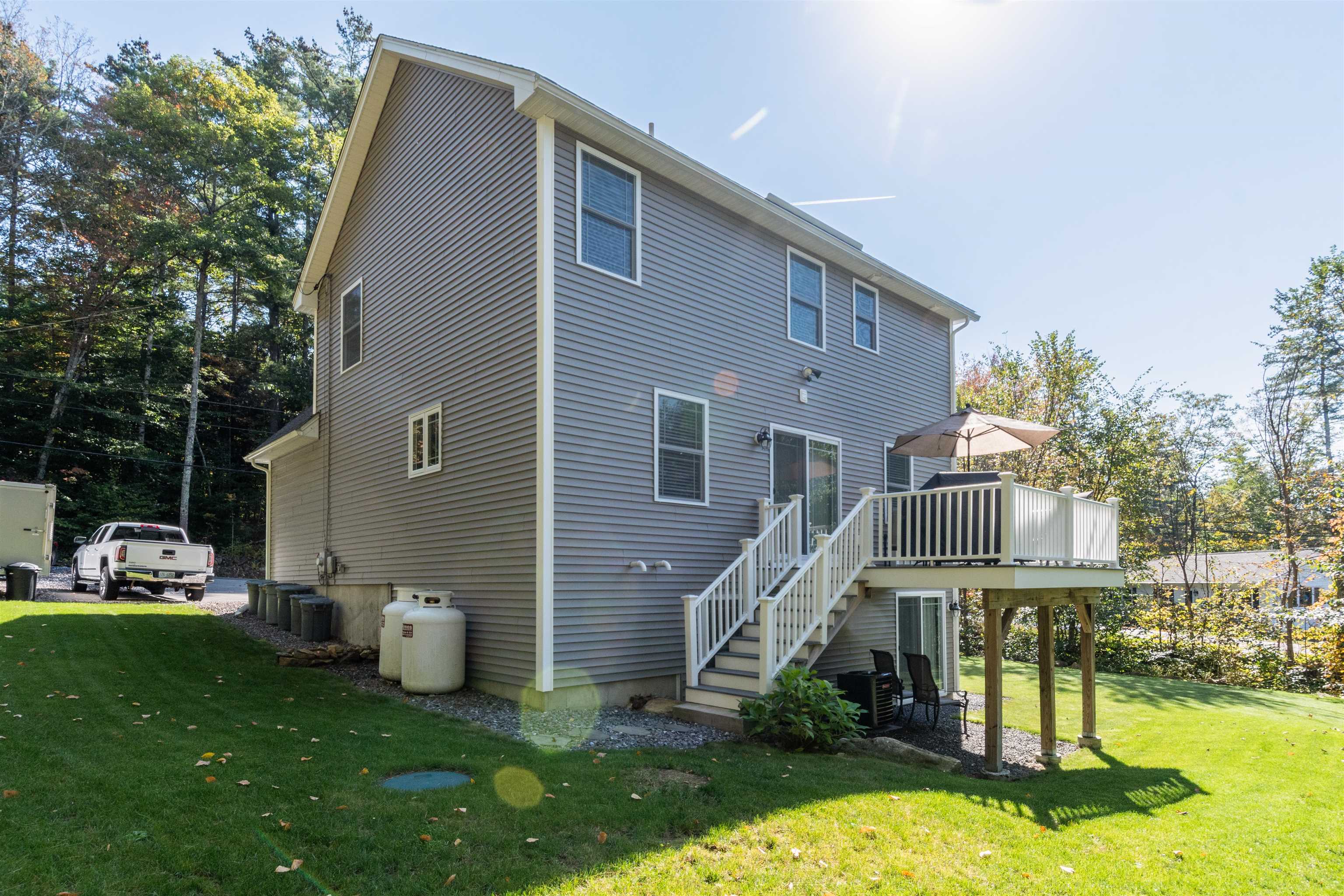 1097 Gorham Pond Road Dunbarton, NH 03046 - Photo 2 of 25
