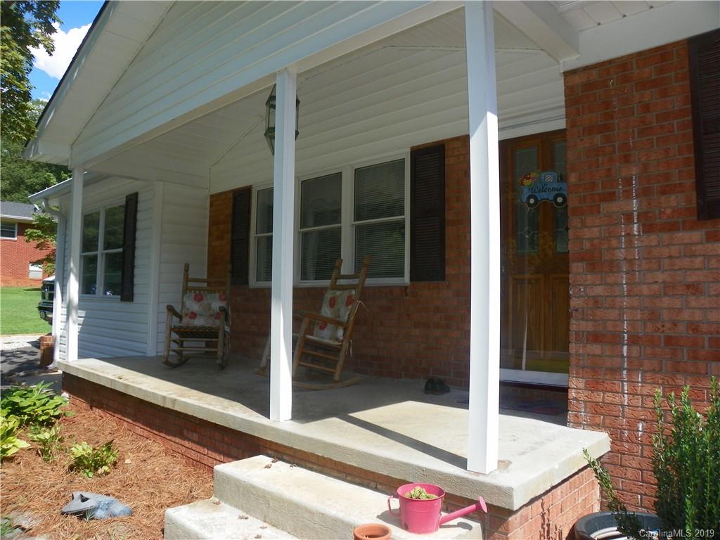 289 Roberta Road Concord, NC 28027 - Photo 3 of 25 Gallery Image 3
