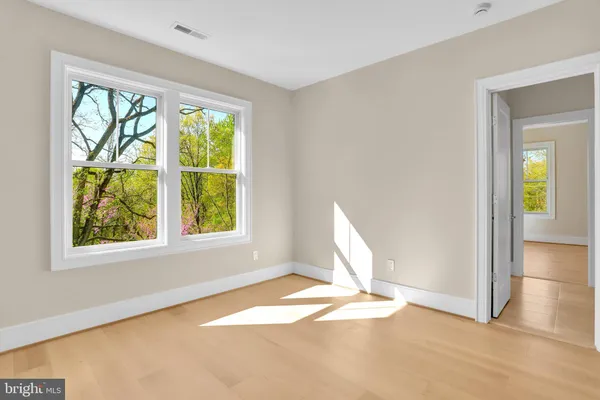$2,195,000 | 501 North Jefferson Street, Arlington, VA 22205