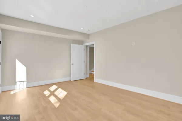 $2,195,000 | 501 North Jefferson Street, Arlington, VA 22205