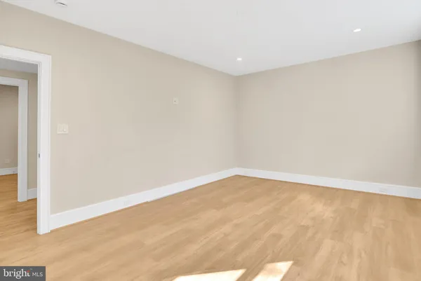 $2,195,000 | 501 North Jefferson Street, Arlington, VA 22205