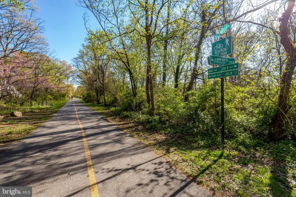 $2,195,000 | 501 North Jefferson Street, Arlington, VA 22205