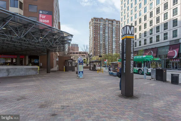 $2,195,000 | 501 North Jefferson Street, Arlington, VA 22205