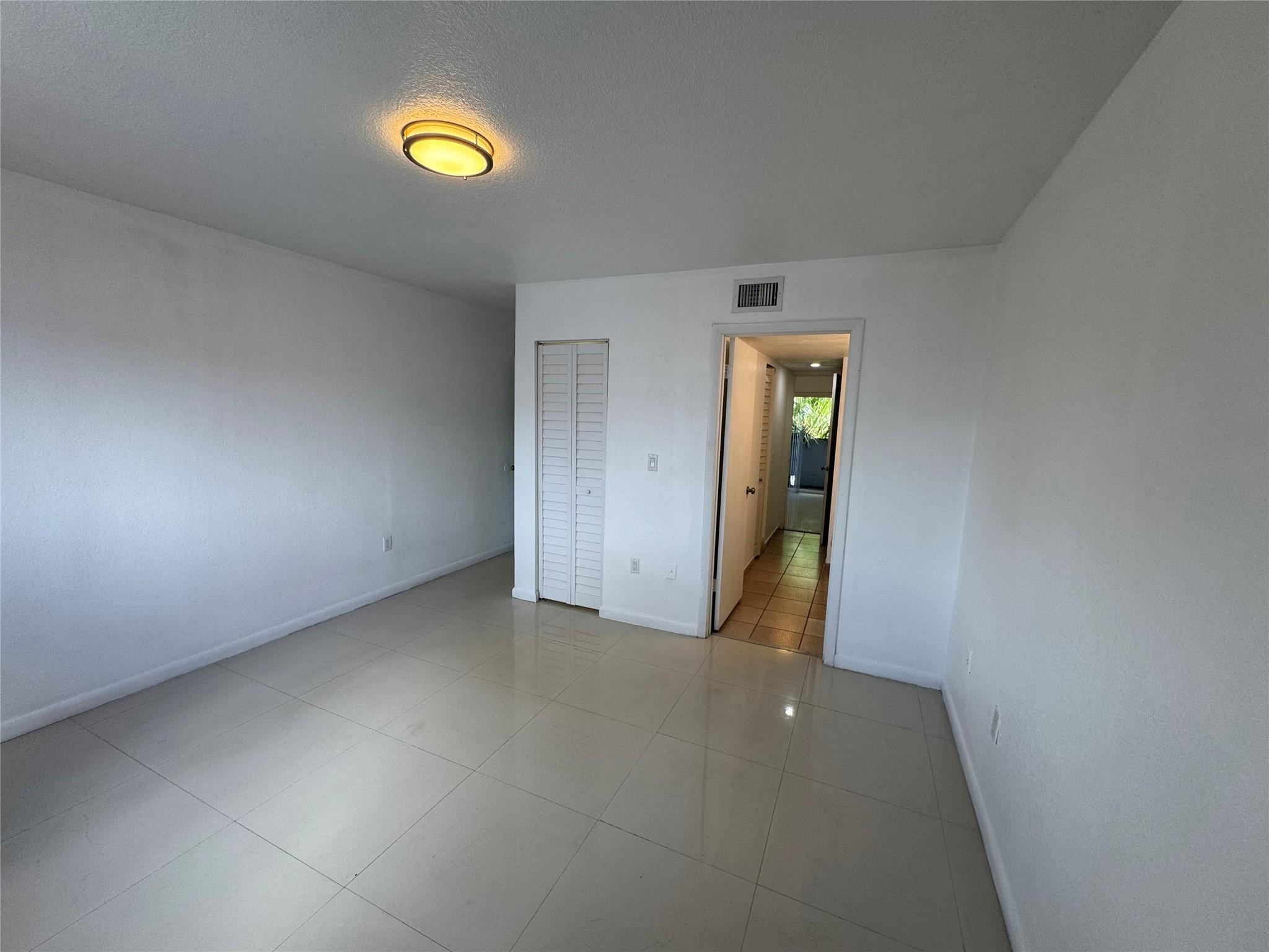 2710 West 76th Street, Unit 207 Hialeah, FL 33016 - Photo 11 of 27 Photo 11