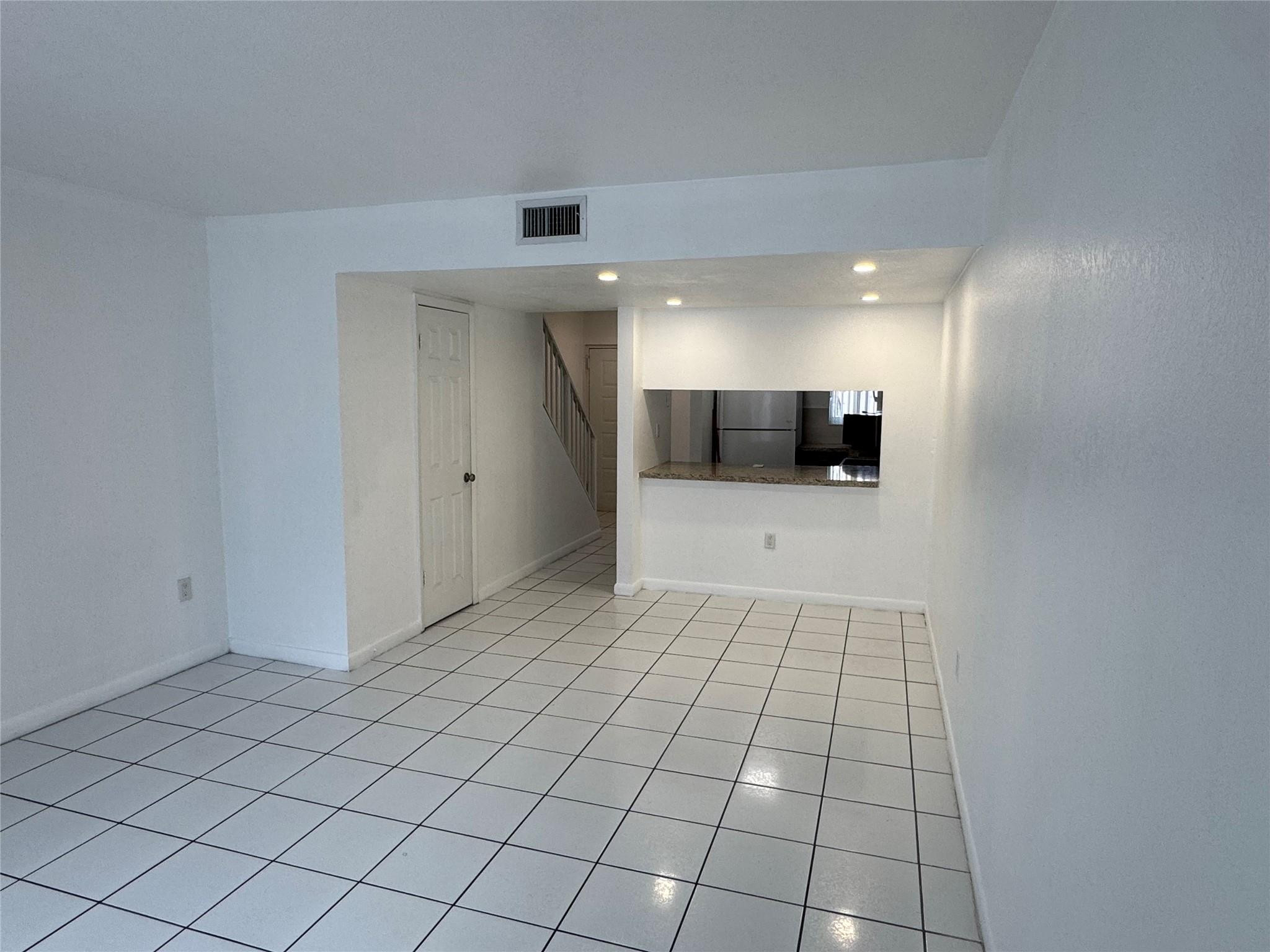 2710 West 76th Street, Unit 207 Hialeah, FL 33016 - Photo 4 of 27 Photo 4