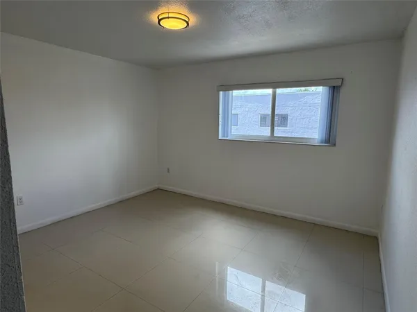 $265,000 | 2710 West 76th Street, Unit 207, Hialeah, FL 33016
