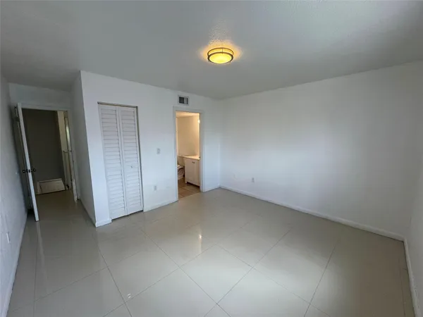 $265,000 | 2710 West 76th Street, Unit 207, Hialeah, FL 33016