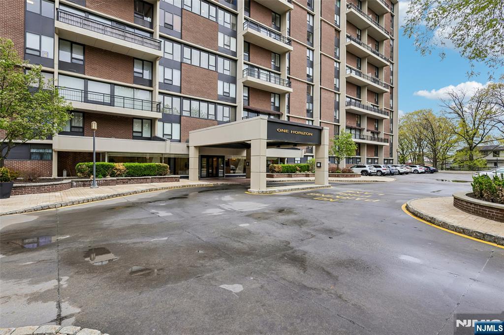 1 Horizon Road, Unit 1404 Fort Lee, NJ 07024 - Photo 2 of 31