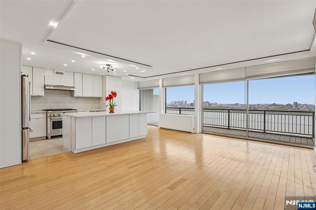 1 Horizon Road, Unit 1404 Fort Lee, NJ 07024 - Photo 9 of 31