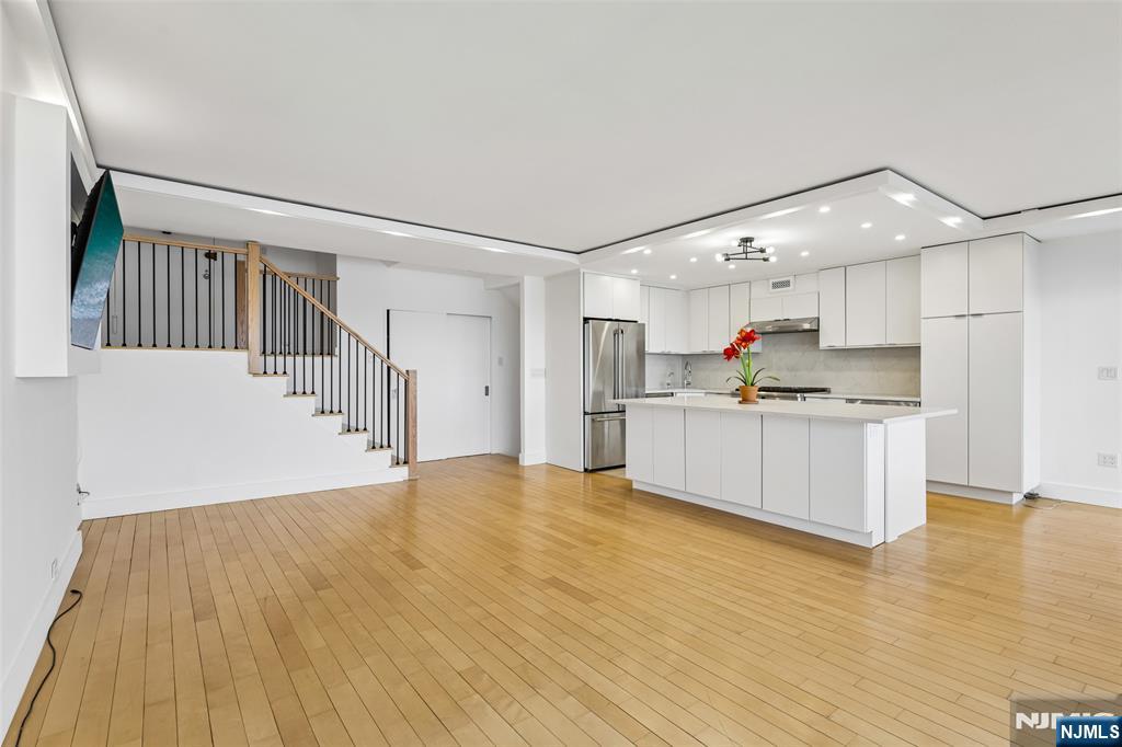 1 Horizon Road, Unit 1404 Fort Lee, NJ 07024 - Photo 10 of 31