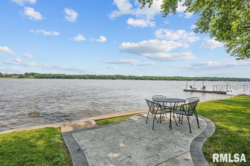 22001 Great River Road Le Claire, IA 52753 - Photo 32 of 33 Gallery Image 32