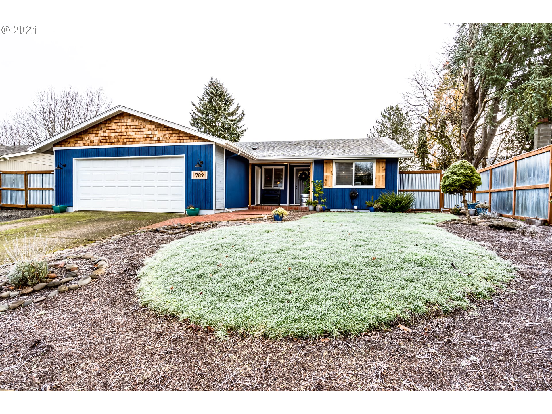 789 65th Street Springfield, OR 97478 - Photo 1 of 29