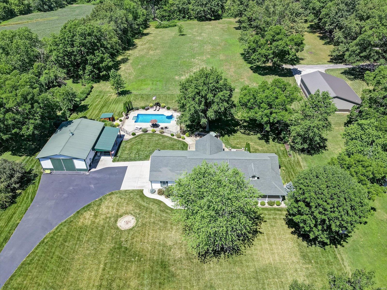 619 Sparta Street St. Libory, IL 62282 - Photo 8 of 62 Gallery Image 8
