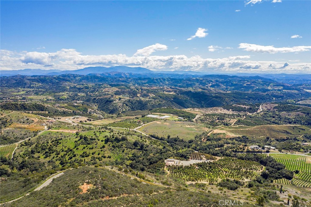 15 Vía Escalon Temecula, CA 92590 - Photo 33 of 42 a view of lake view and mountain