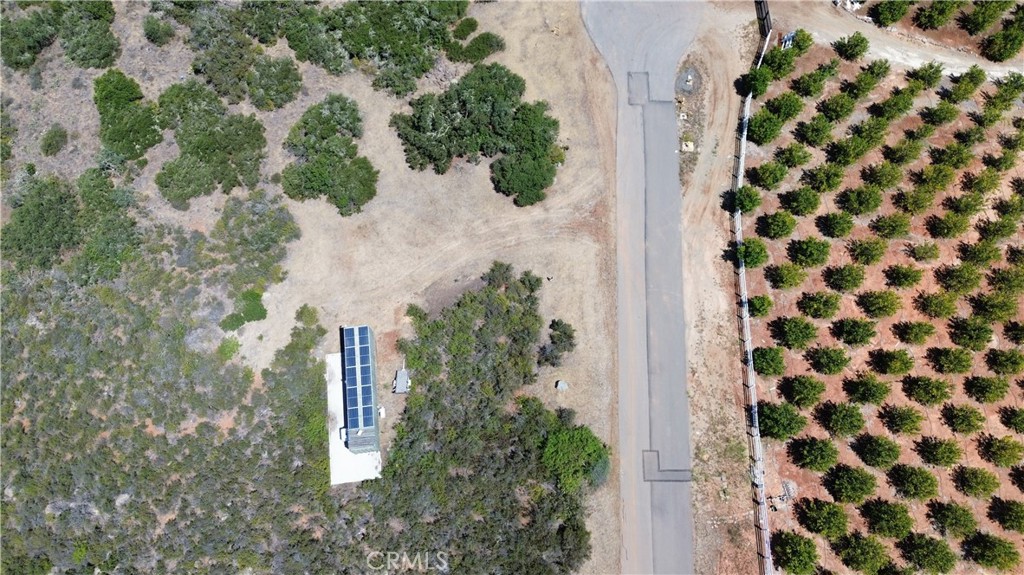 15 Vía Escalon Temecula, CA 92590 - Photo 9 of 42 a picture of a bathroom with mirror