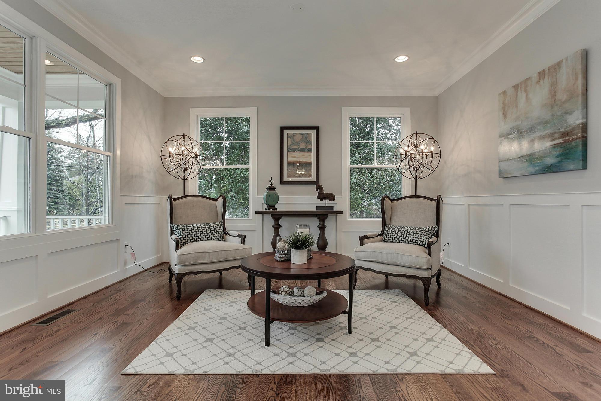 3856 North Glebe Road Arlington, VA 22207 - Photo 5 of 26 Living Room