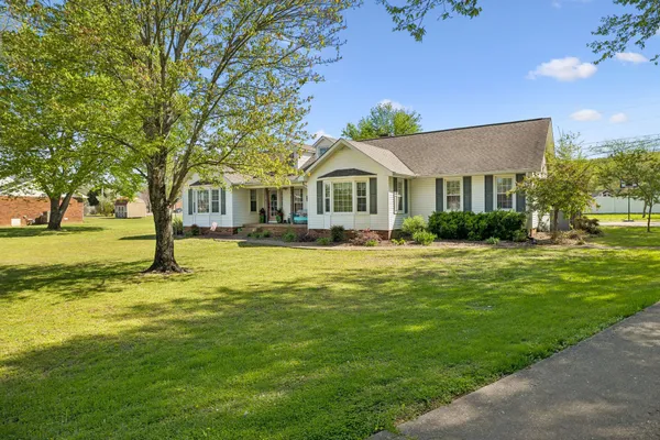 $419,900 | 23 Elmwood Avenue, Carthage, TN 37030