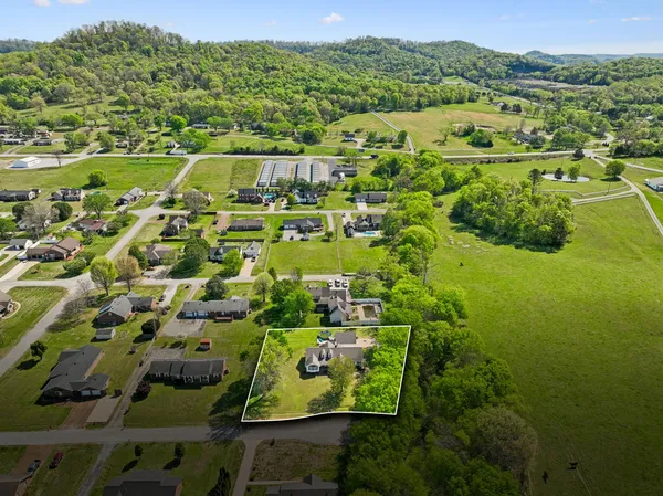 $419,900 | 23 Elmwood Avenue, Carthage, TN 37030