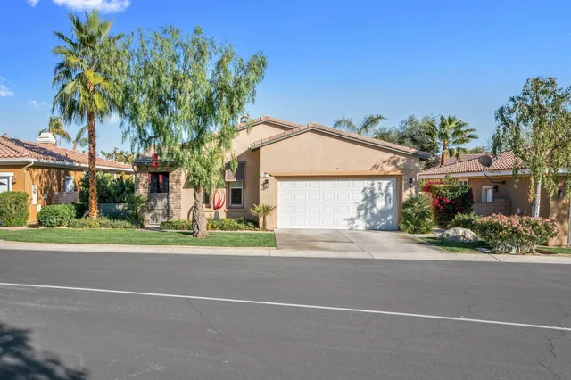 $640,000 | 40 Shoreline Drive, Rancho Mirage, CA 92270