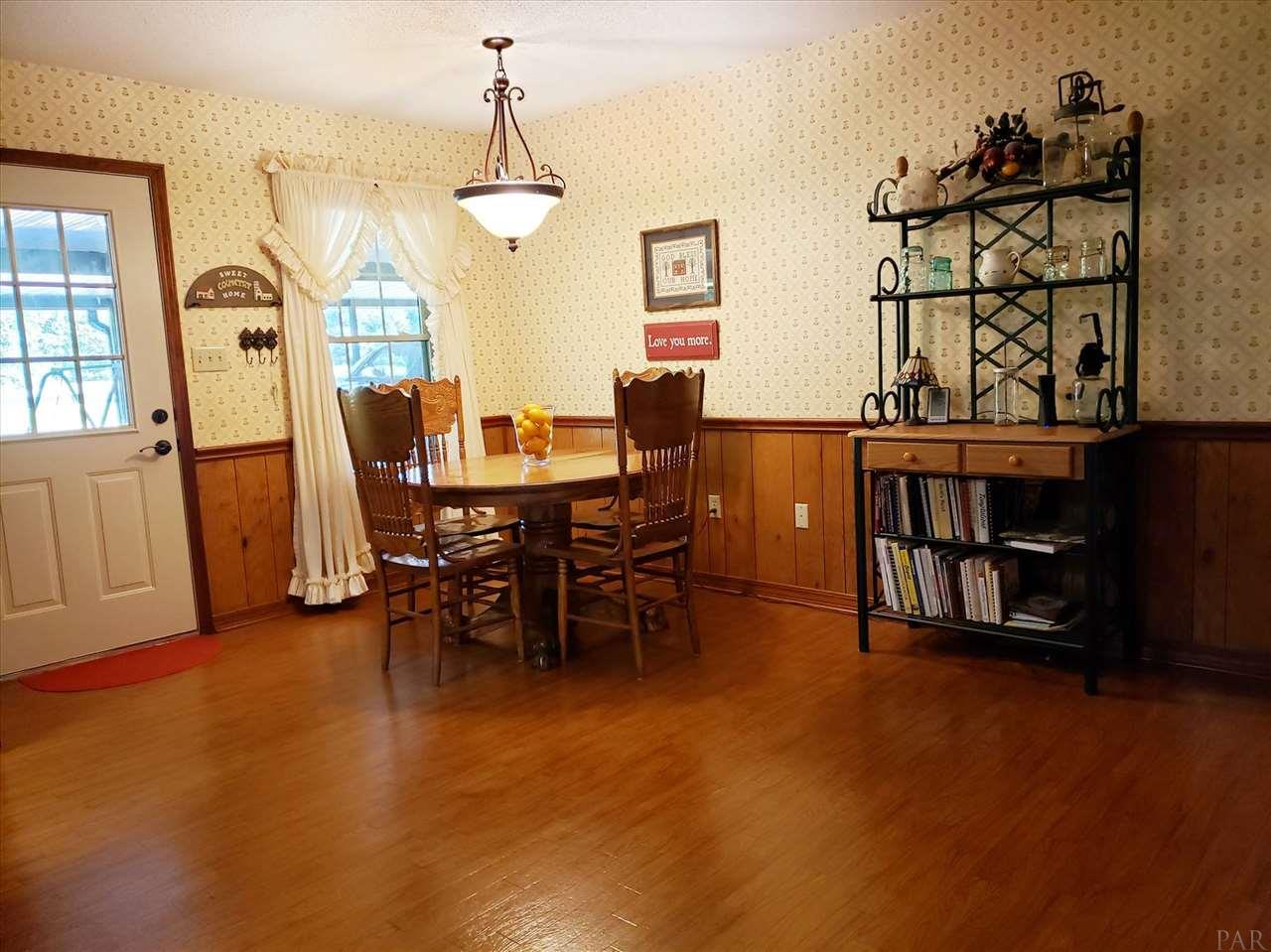 6115 Travis Bynum Road Jay, FL 32565 - Photo 10 of 31 Gallery Image 10