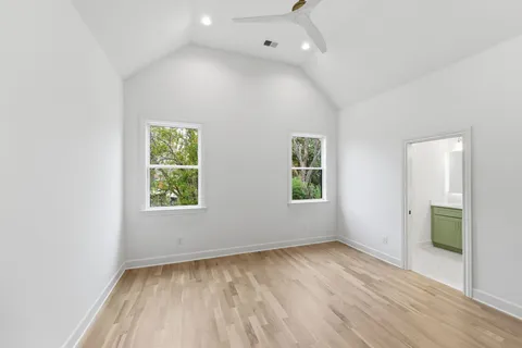 $749,900 | 489 B Sunliner Drive, Nashville, TN 37209